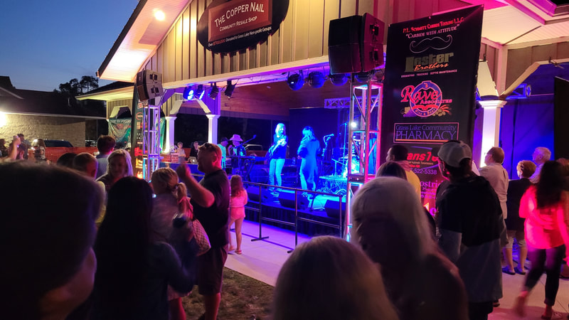Band on stage 2021
